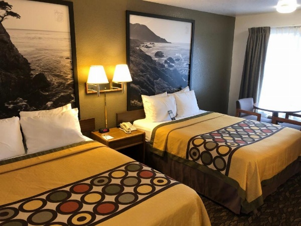 Super 8 by Wyndham Fort Bragg image 20